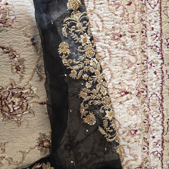 Pakistani Designer Dress Amna Ismail - Picture 5 of 10